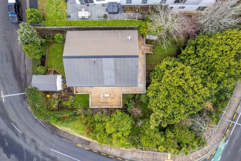 Photo of property in 6 Ngaio Street, Strandon, New Plymouth, 4312