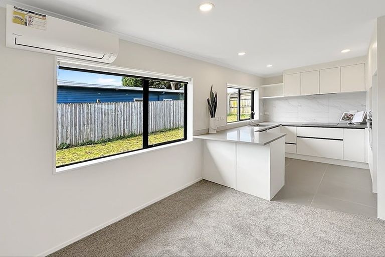 Photo of property in 43 Foxlaw Street, Randwick Park, Auckland, 2105