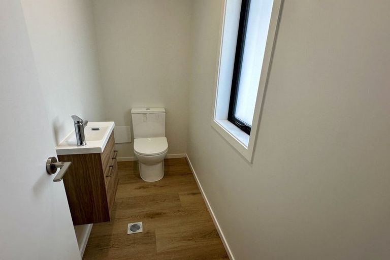 Photo of property in 17 Gibson Crescent, Naenae, Lower Hutt, 5011