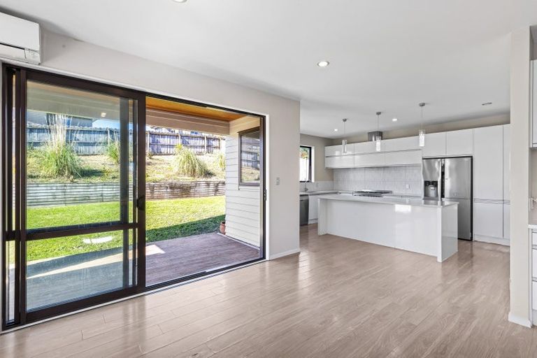 Photo of property in 81 Totara Views Drive, Silverdale, 0932