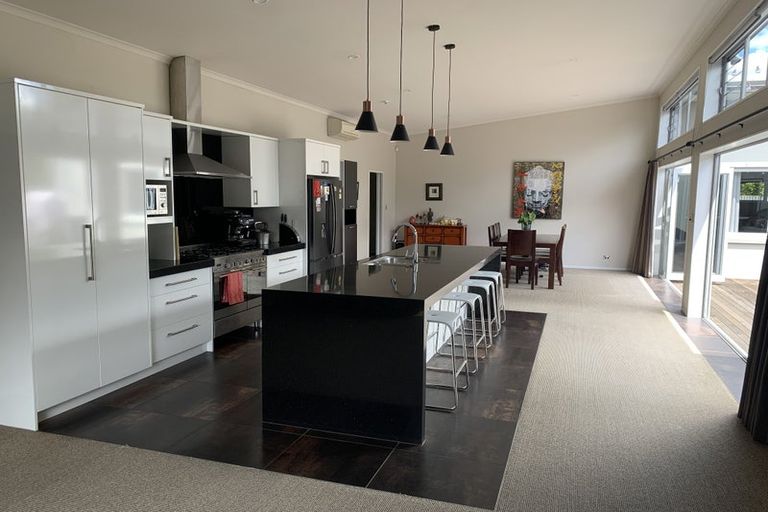 Photo of property in 20 Azure Place, Huntington, Hamilton, 3210