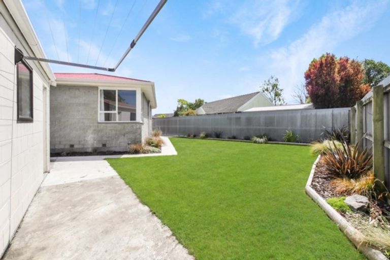Photo of property in 16 Dunoon Place, Woolston, Christchurch, 8062