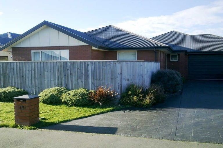Photo of property in 19 Okuku Place, Hei Hei, Christchurch, 8042