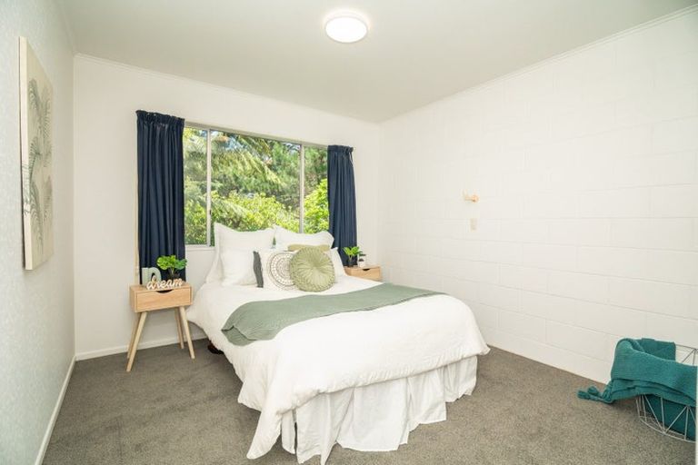 Photo of property in 16a Glen Alton Avenue, Paparangi, Wellington, 6037