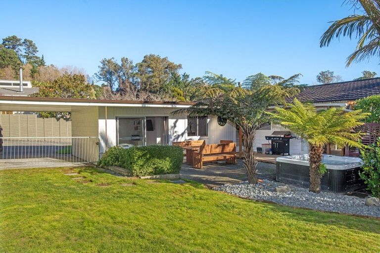 Photo of property in 53 Seddon Crescent, Whataupoko, Gisborne, 4010