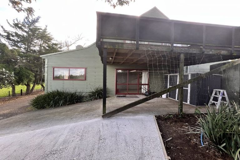 Photo of property in 721 Glenbrook Road, Kingseat, Pukekohe, 2679