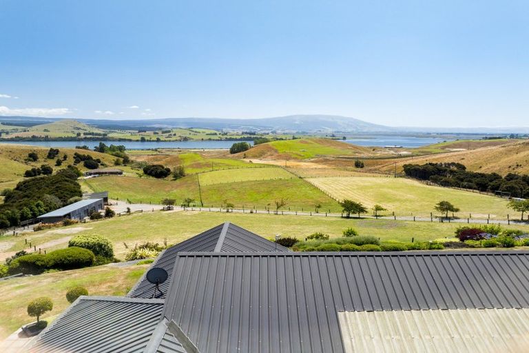 Photo of property in 67 Surrey Heights, Waihola, Outram, 9073