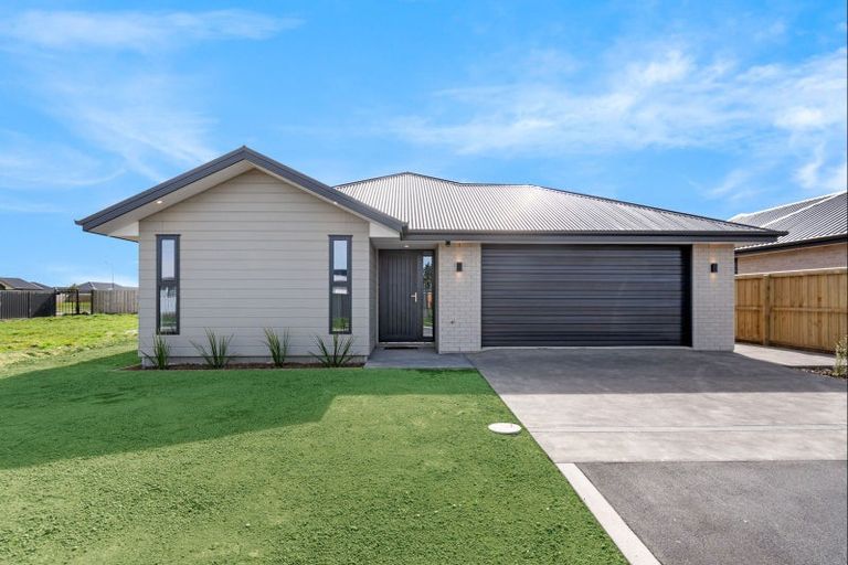 Photo of property in 38 Lenborough Drive, Rolleston, 7614