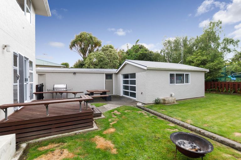 Photo of property in 6 Epsom Road, Hokowhitu, Palmerston North, 4410