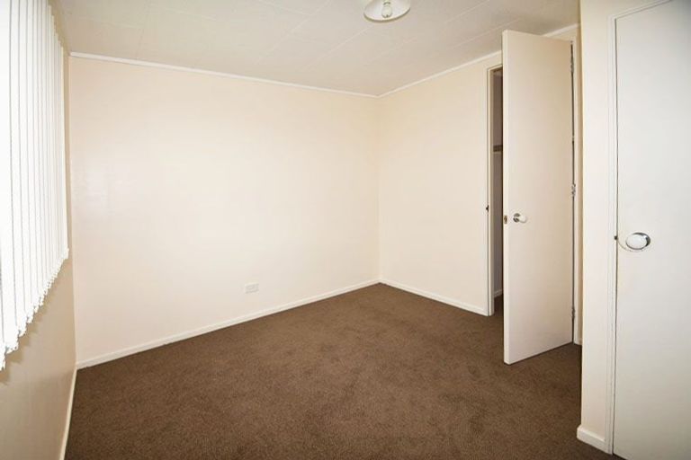 Photo of property in 2/2 Mcdowell Crescent, Hillcrest, Auckland, 0626