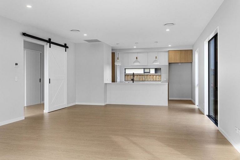 Photo of property in 6 Peak Lane, Halswell, Christchurch, 8025