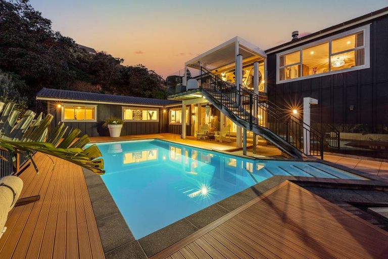 Photo of property in 9 Groves Road, Raumati Beach, Paraparaumu, 5032