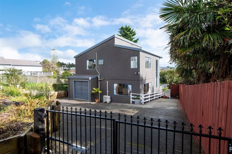 Photo of property in 111a Rosier Road, Glen Eden, Auckland, 0602