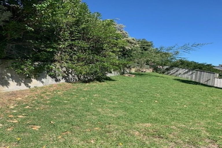 Photo of property in 20 Kaitawa Crescent, Paraparaumu, 5032