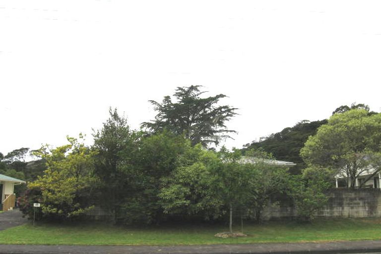 Photo of property in 25 Lauderdale Road, Birkdale, Auckland, 0626