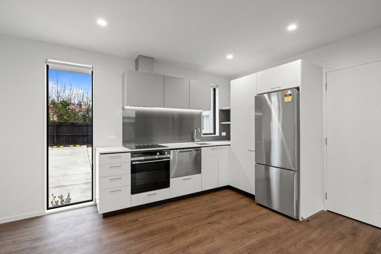 Photo of property in 7/43 New Brighton Road, Shirley, Christchurch, 8061