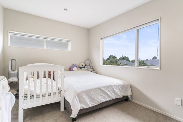 Photo of property in 4/45a Swanson Road, Henderson, Auckland, 0610