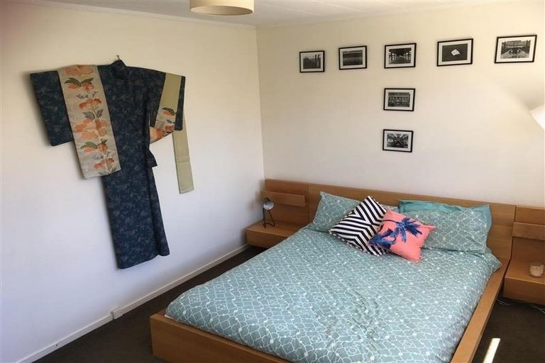 Photo of property in 34 Birdwood Avenue, Moturoa, New Plymouth, 4310