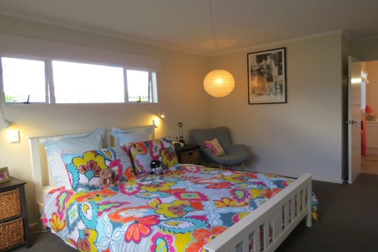 Photo of property in 4 Allman Drive, Coromandel, 3506