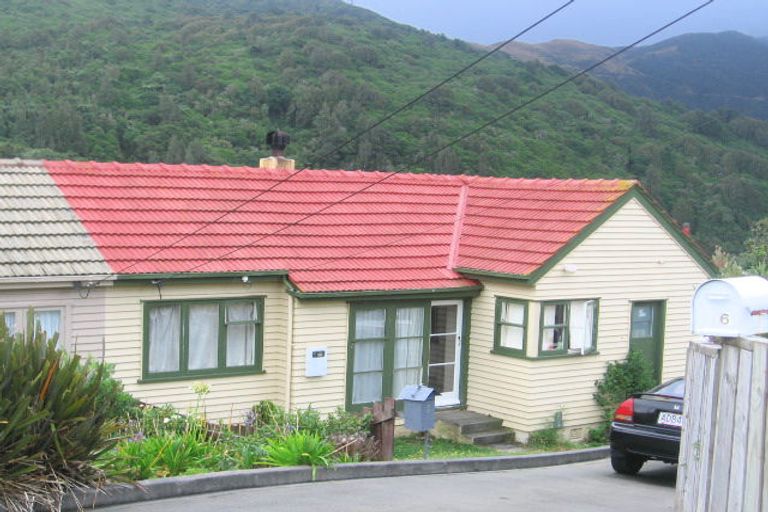 Photo of property in 8 Berkshire Avenue, Wilton, Wellington, 6012