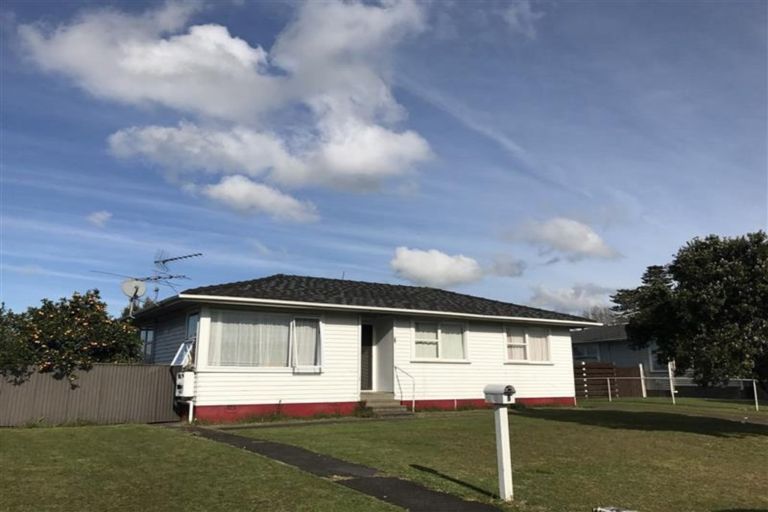 Photo of property in 5 Beeston Crescent, Manurewa, Auckland, 2102