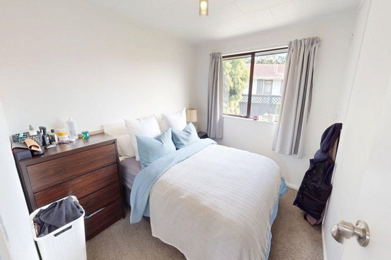 Photo of property in 2/685 Pioneer Highway, Highbury, Palmerston North, 4412