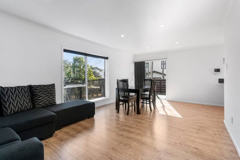 Photo of property in 20b Adams Road, Manurewa, Auckland, 2102