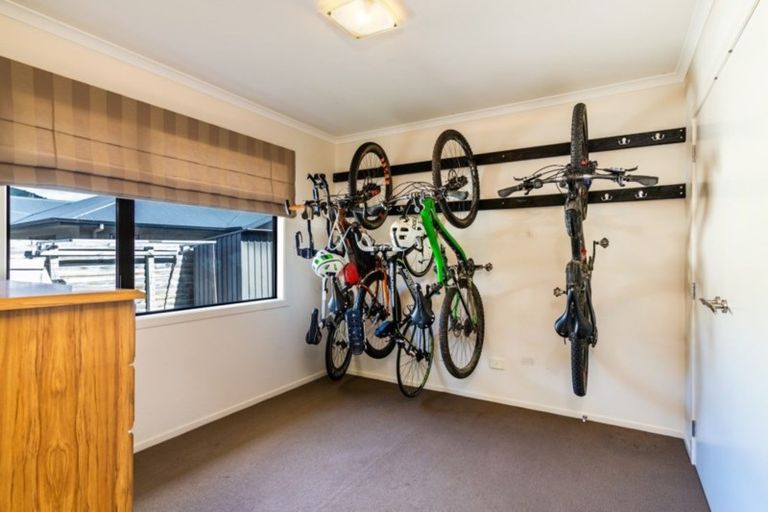 Photo of property in 46 Kenrigg Road, Kinloch, Taupo, 3377