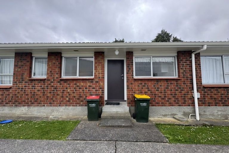 Photo of property in 3/12 Fraser Street, Wainuiomata, Lower Hutt, 5014