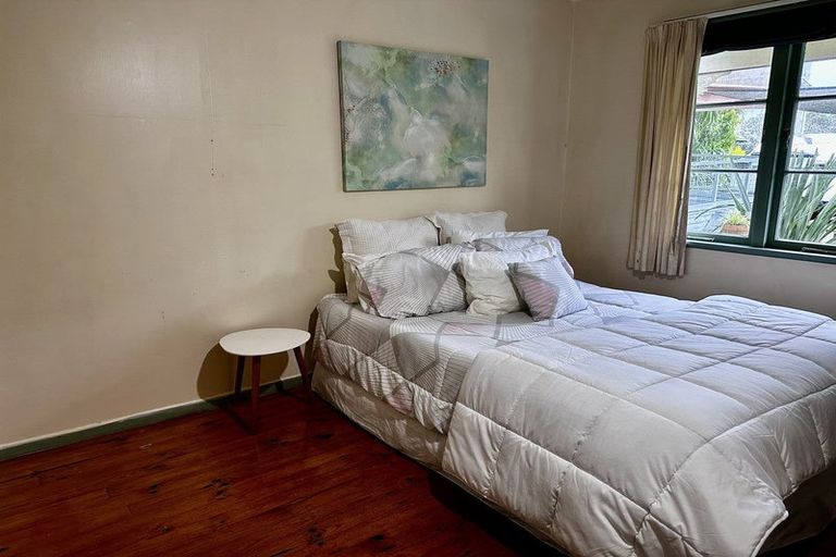 Photo of property in 76 Bays Road, Orere Point, Papakura, 2585