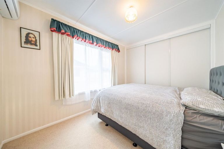 Photo of property in 6 Mckay Street, Wainuiomata, Lower Hutt, 5014