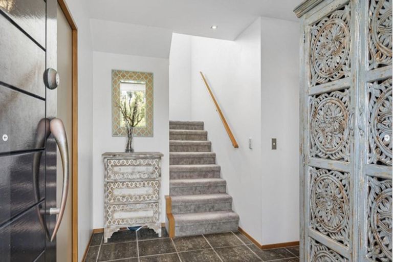 Photo of property in 2/55 Parr Terrace, Castor Bay, Auckland, 0620