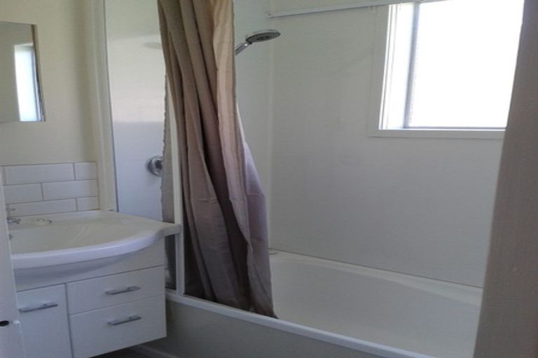 Photo of property in 90 Cunliffe Street, Churton Park, Wellington, 6037