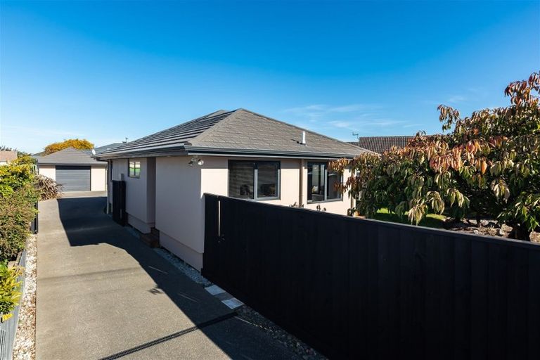 Photo of property in 270 Travis Road, New Brighton, Christchurch, 8083