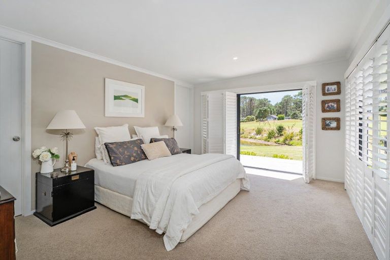 Photo of property in 111 Benjamin Place, Matarangi, Whitianga, 3592