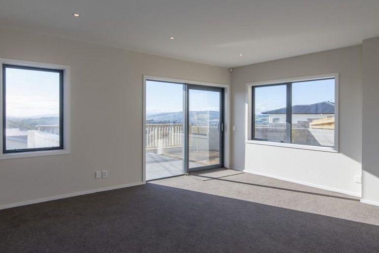 Photo of property in 2/9d Comber Place, Johnsonville, Wellington, 6037