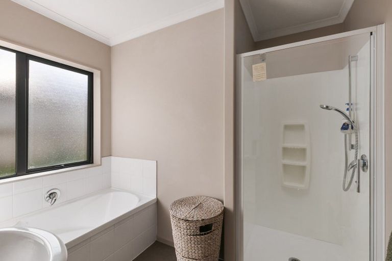 Photo of property in 3b Esmeralda Street, Welcome Bay, Tauranga, 3112