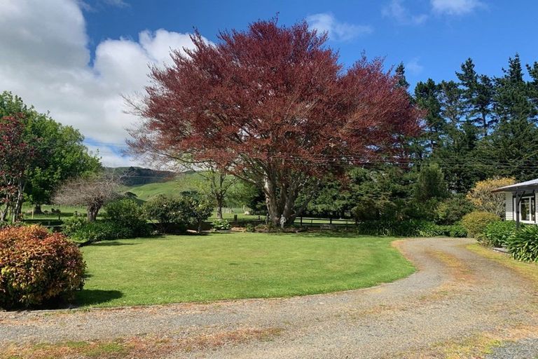 Photo of property in 1034 Waitahora Road, Waitahora, Dannevirke, 4971