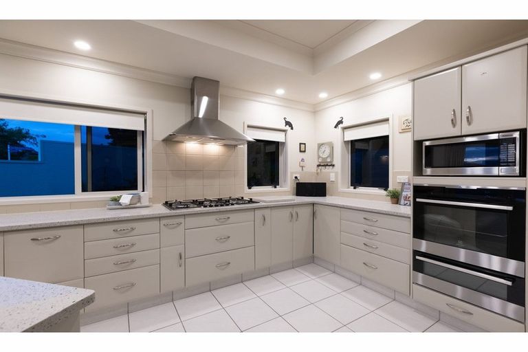 Photo of property in 37 La Colina Place, Bethlehem, Tauranga, 3110