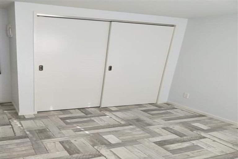 Photo of property in 54e Birkdale Road, Birkdale, Auckland, 0626