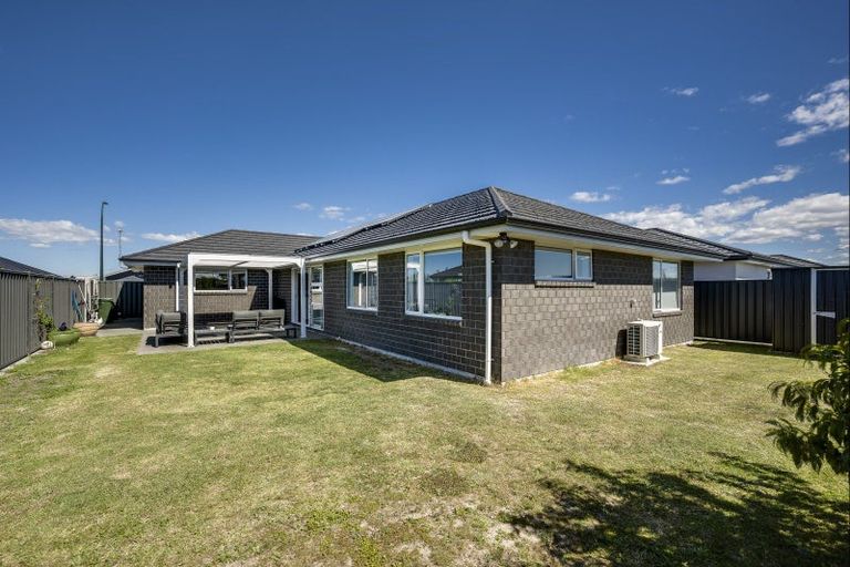 Photo of property in 26 Hurunui Drive, Te Awa, Napier, 4110