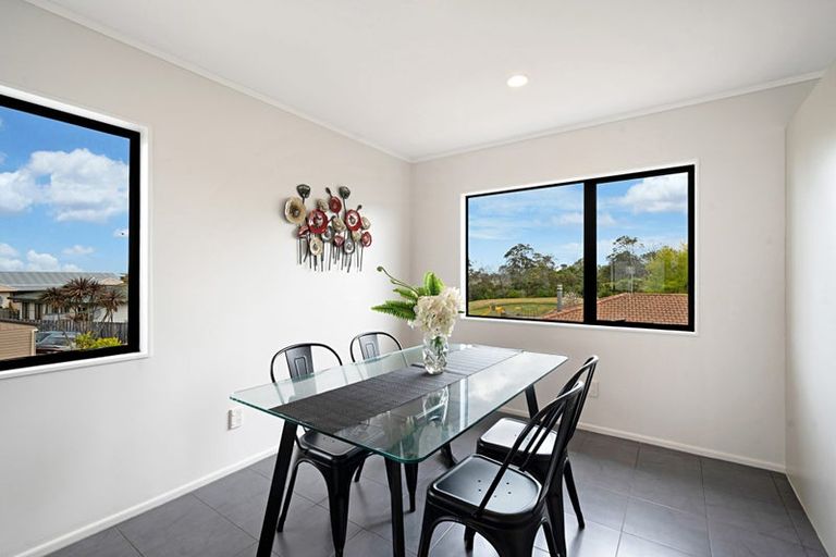 Photo of property in 1/86a West Drive, West Harbour, Auckland, 0618