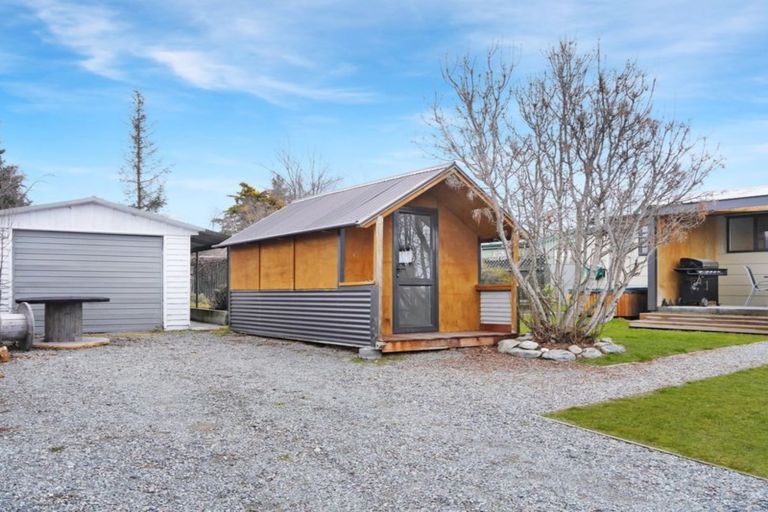 Photo of property in 18 Simons Street, Twizel, 7901