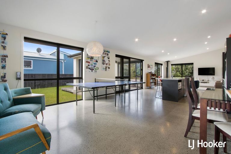 Photo of property in 26 Reel Road, Athenree, Waihi Beach, 3611