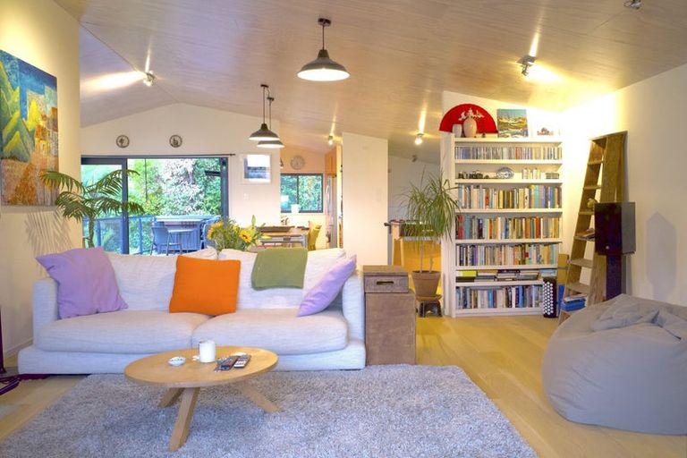 Photo of property in 9 Merwood Lane, Devonport, Auckland, 0624