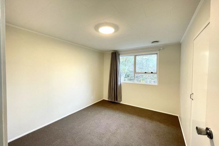 Photo of property in 4 Mandarin Place, Half Moon Bay, Auckland, 2012