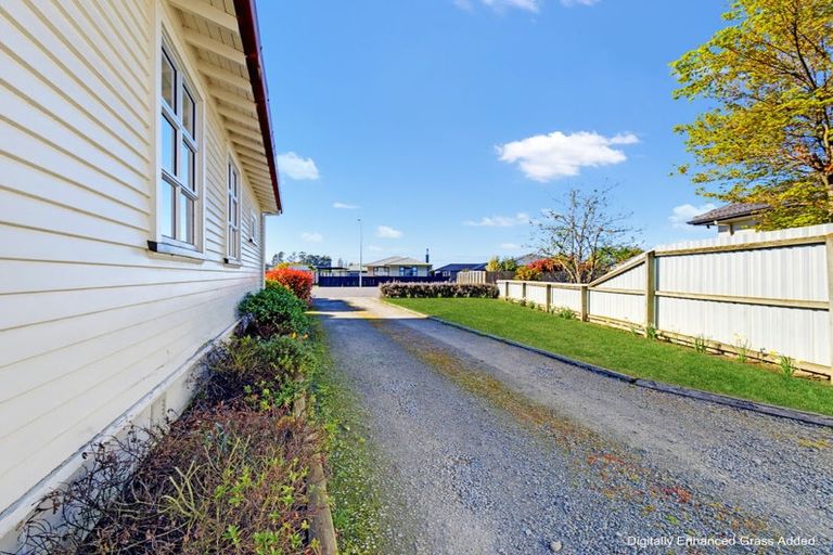 Photo of property in 70 Mcmurdo Street, Tinwald, Ashburton, 7700