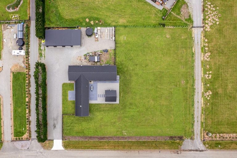 Photo of property in 14 Walford Way, Darfield, 7571