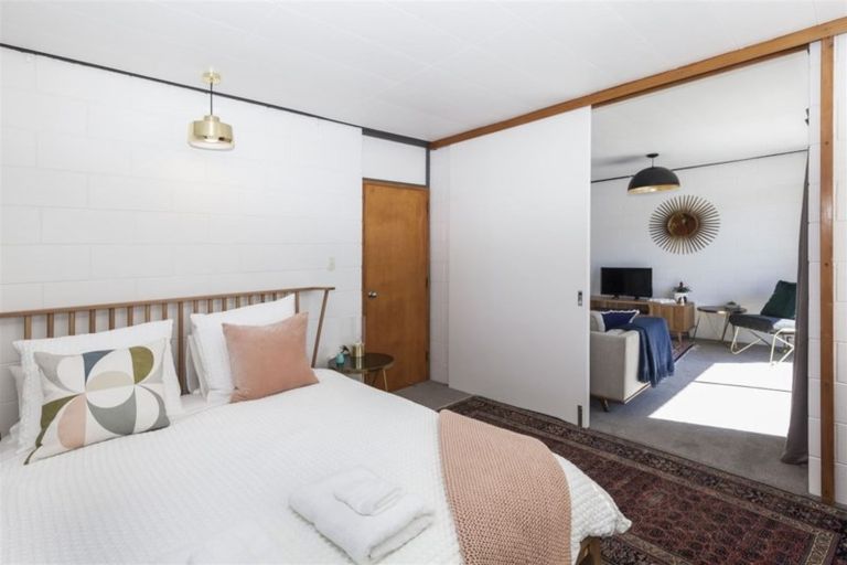 Photo of property in 21 Newbridge Place, Ilam, Christchurch, 8041