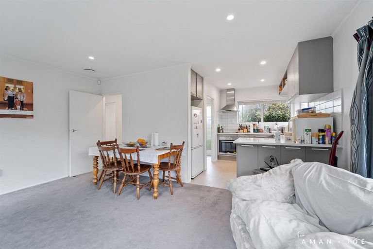 Photo of property in 2/71 Bentley Avenue, Glenfield, Auckland, 0629